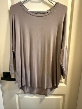 Women's Relaxed 3/4 Sleeve Tunic Top - Taupe